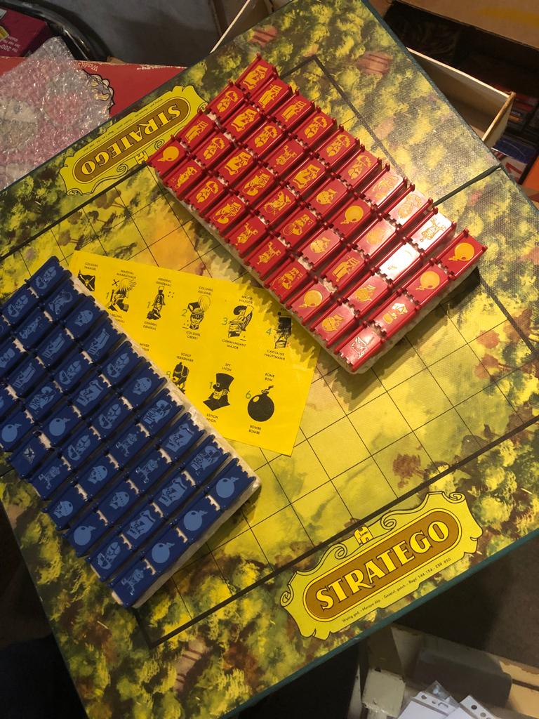Oude versie van het bordspel Stratego., Een of twee spelers, Ophalen of Verzenden, Gebruikt
