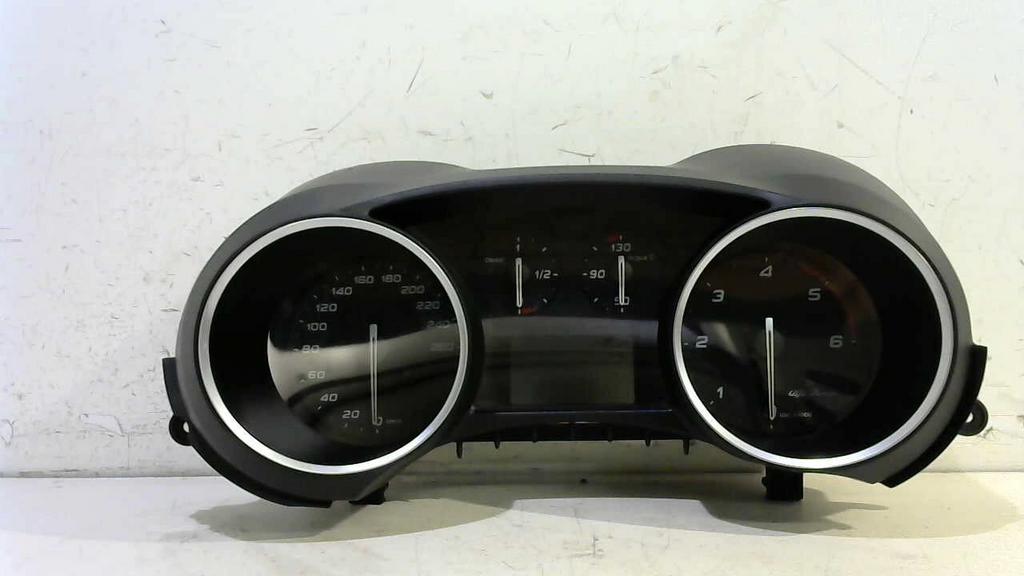 Cockpit Alfa Romeo Giulietta, Onderdelen@venauto.nl, Van der Ven Autorecycling B.V., Gebruikt, Ettenseweg 76, 4706 PB Roosendaal, The Netherlands