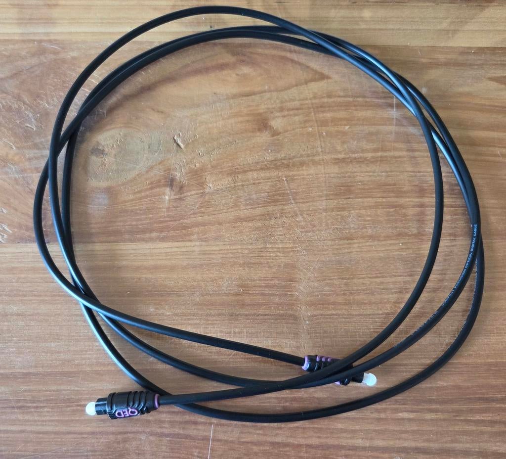QED Profile Optische Kabel - 2 Meter, Ophalen of Verzenden, Zo goed als nieuw, 2 tot 5 meter, Optische kabel