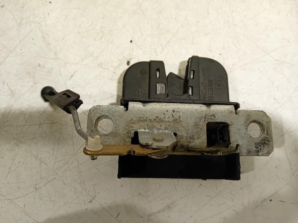 Slot mechaniek kofferdeksel achterklep Volkswagen Polo, Auto-onderdelen, Onderdelen@venauto.nl, Van der Ven Autorecycling B.V.