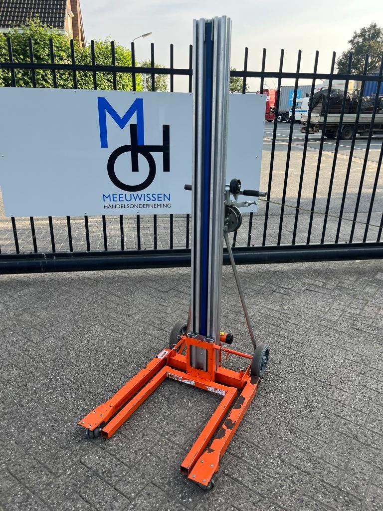 Sumner 2210 kanaallift/kanaal lift/materiaal lift 300CM 135K, Ophalen, Gebruikt