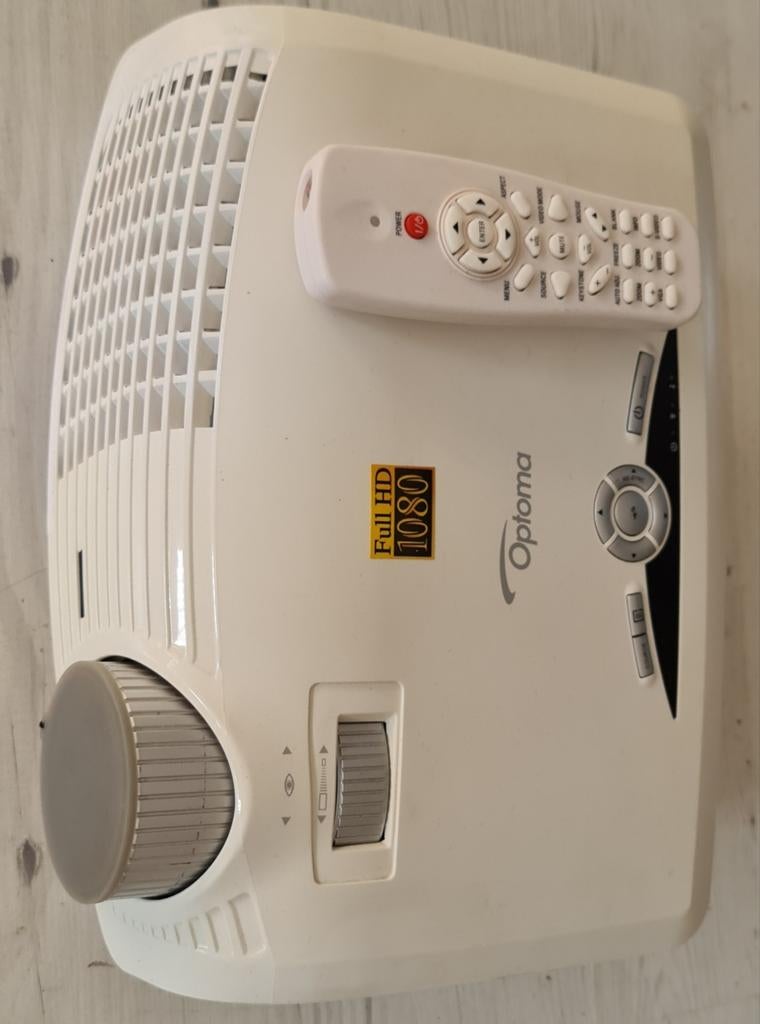 Optoma fullhd beamer 1080p met nieuwe lamp, Ophalen of Verzenden