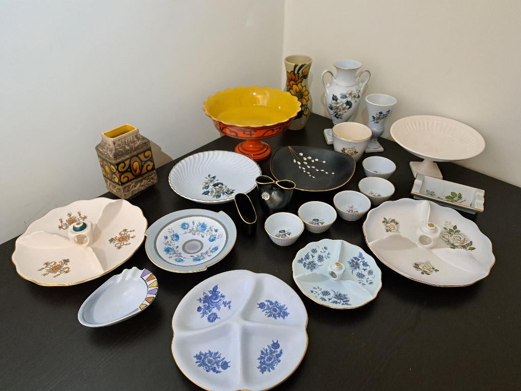 Grote set Flora keramiek – Rosaly, Irene, Tokio, Blue Rose, Ophalen
