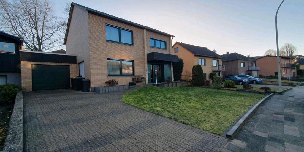 Vrijstaande Eengezinswoning te koop Duitsland bij Kerkrade, Huizen en Kamers