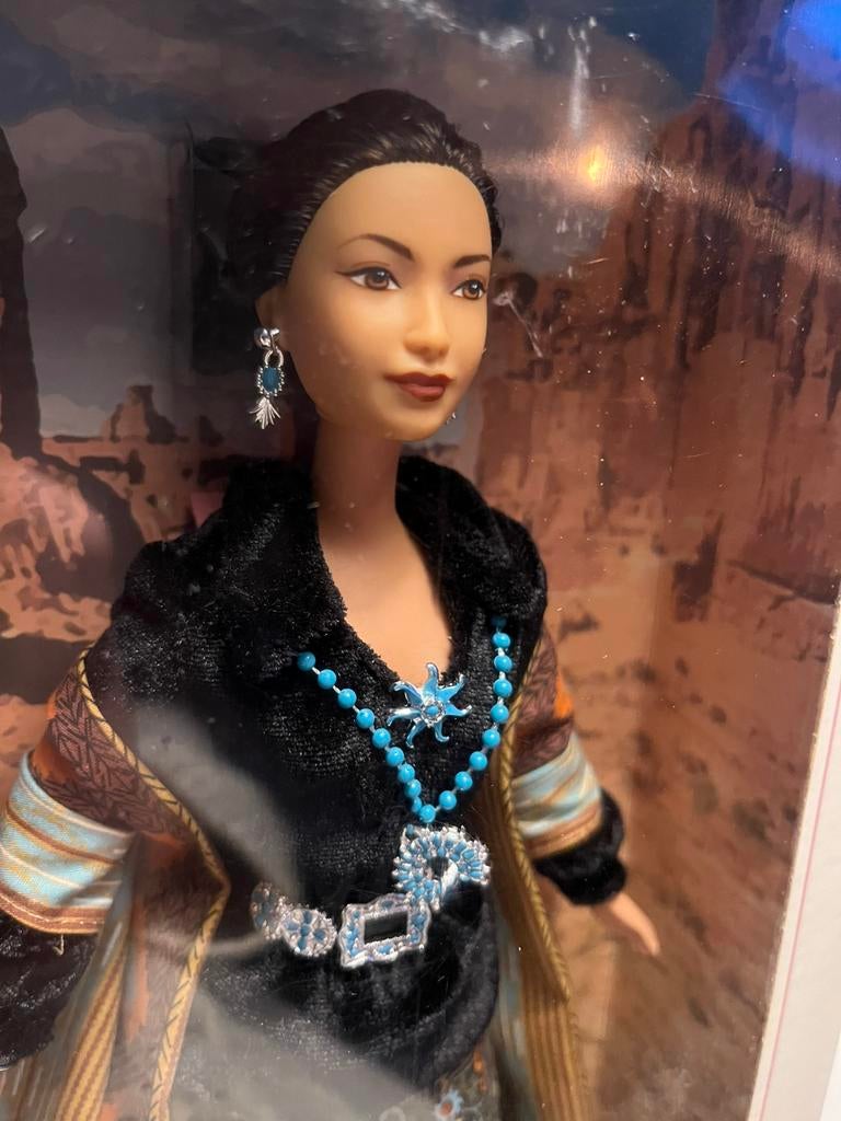 Dolls of the World: Princess of the Navajo NIEUW, Ophalen of Verzenden, Zo goed als nieuw