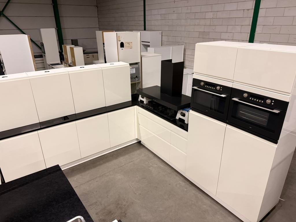 Complete Moderne Hoekkeuken Hoogglans + ATAG + GEDEMONTEERD, Wit, Hoekkeuken, Ophalen of Verzenden, Hoogglans of Gelakt