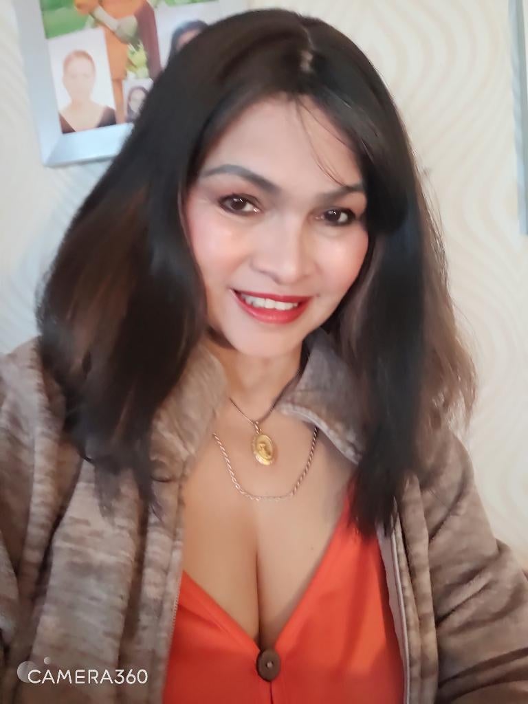 Foto 4 van Saengthong Sukchareun Thaise massage in Maassluis