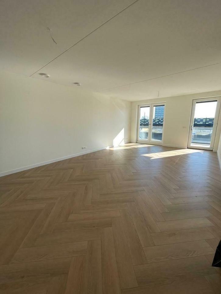Laminaat en vloeren, visgraat, trap renovatie, legger