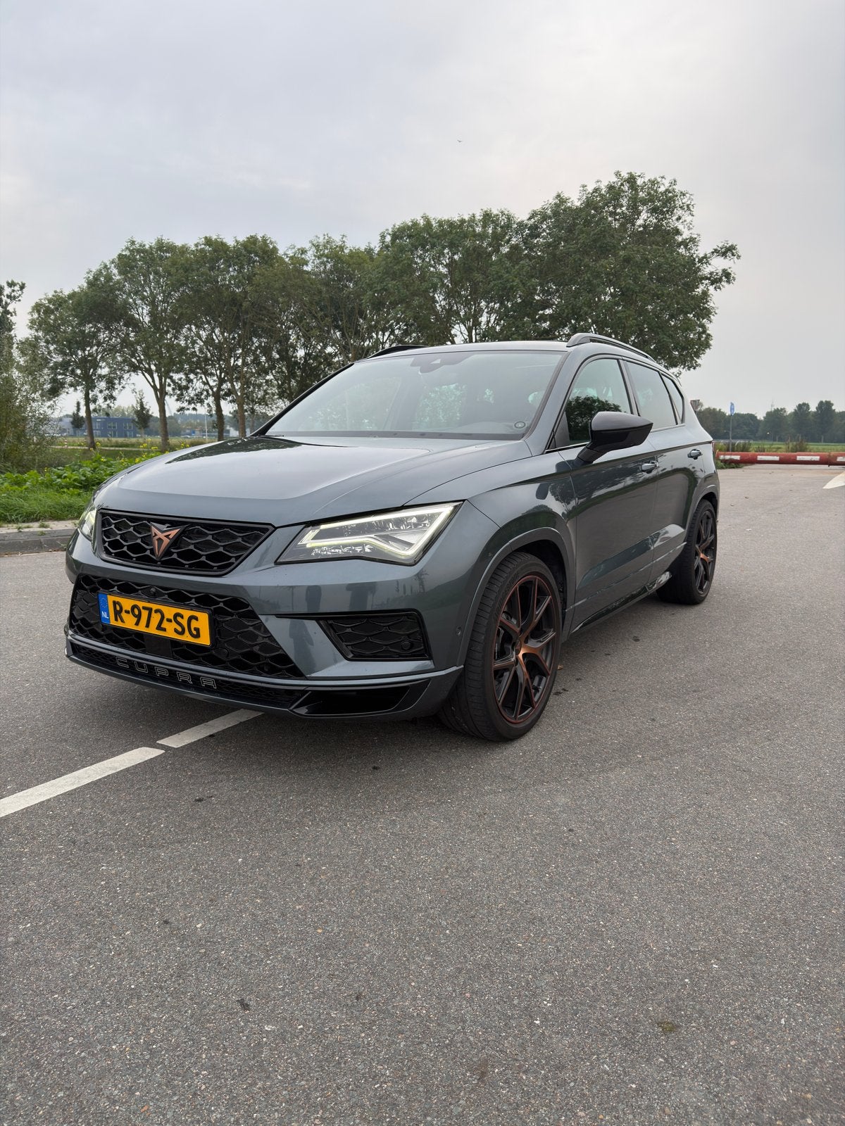 Seat Cupra Ateca 2.0 TSI 300PK 4DRIVE PANO|ACC|BREMBO, Auto's, Automaat, 4 cilinders, 1984 cc, Ateca
