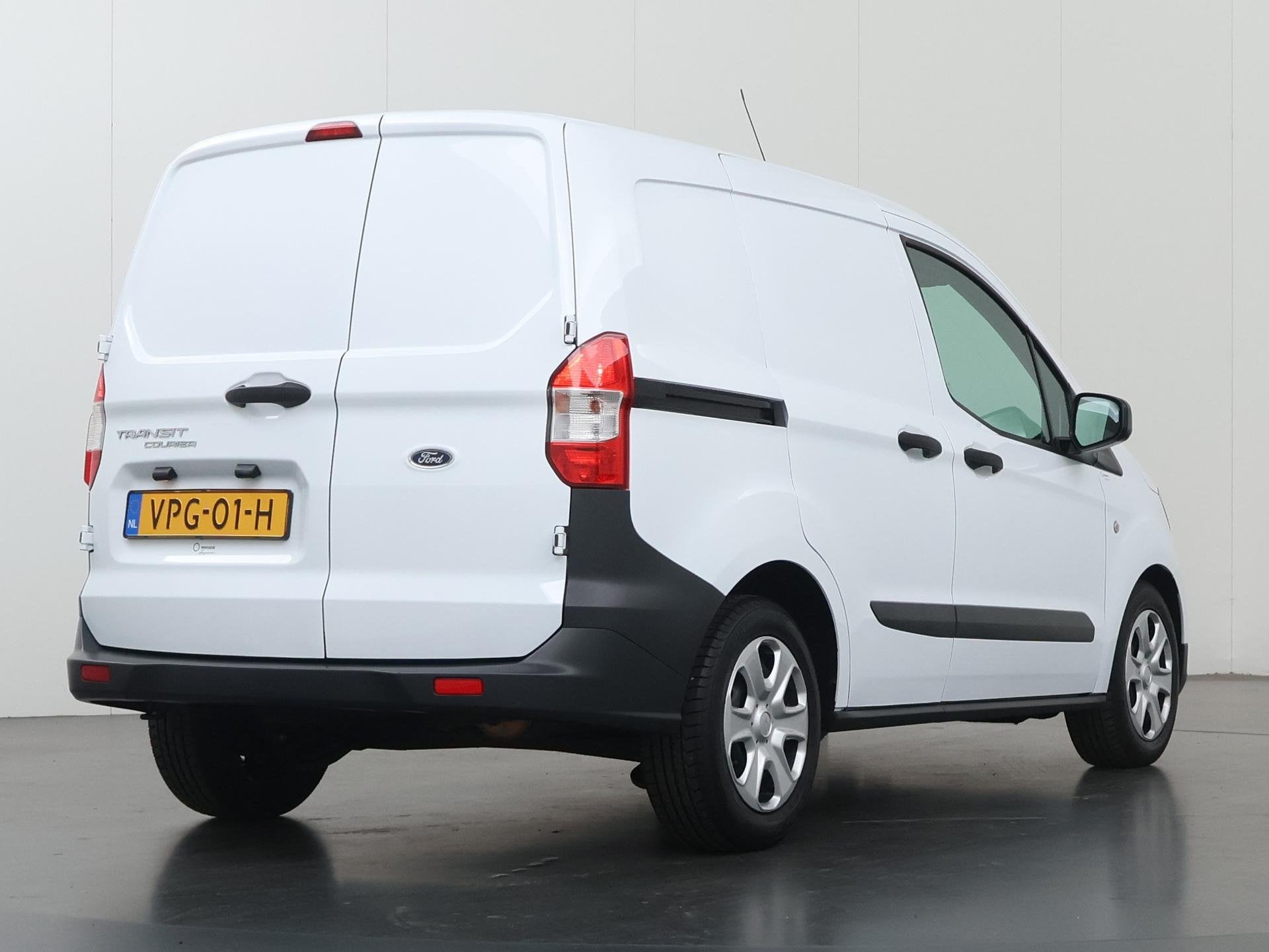 Ford Transit Courier 1.0 | Trend | EcoBoost | S&S | Bluetoot, Auto's, Voorwielaandrijving, Gebruikt, Euro 6, Wit