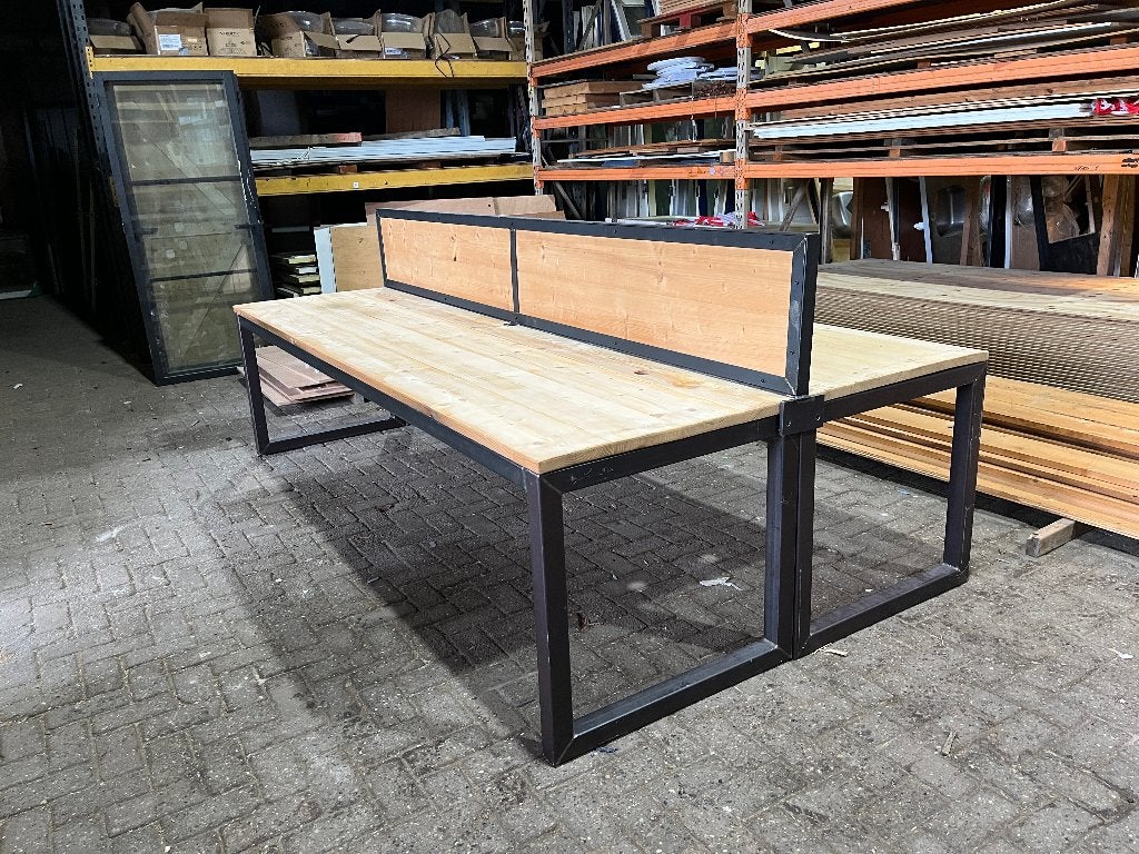 Dubbele tafel/werkplek (constructie staal), Ophalen, Gebruikt