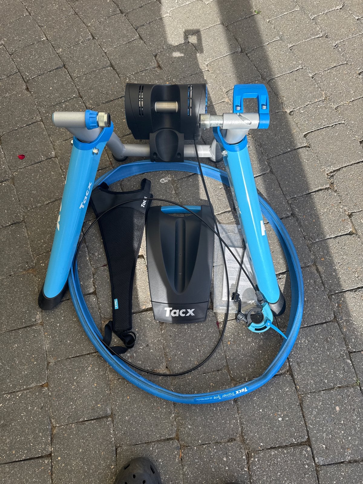 Tacx Booster fietstrainer met trainerband en voorwielsteun, Ophalen, Zo goed als nieuw, Overige typen