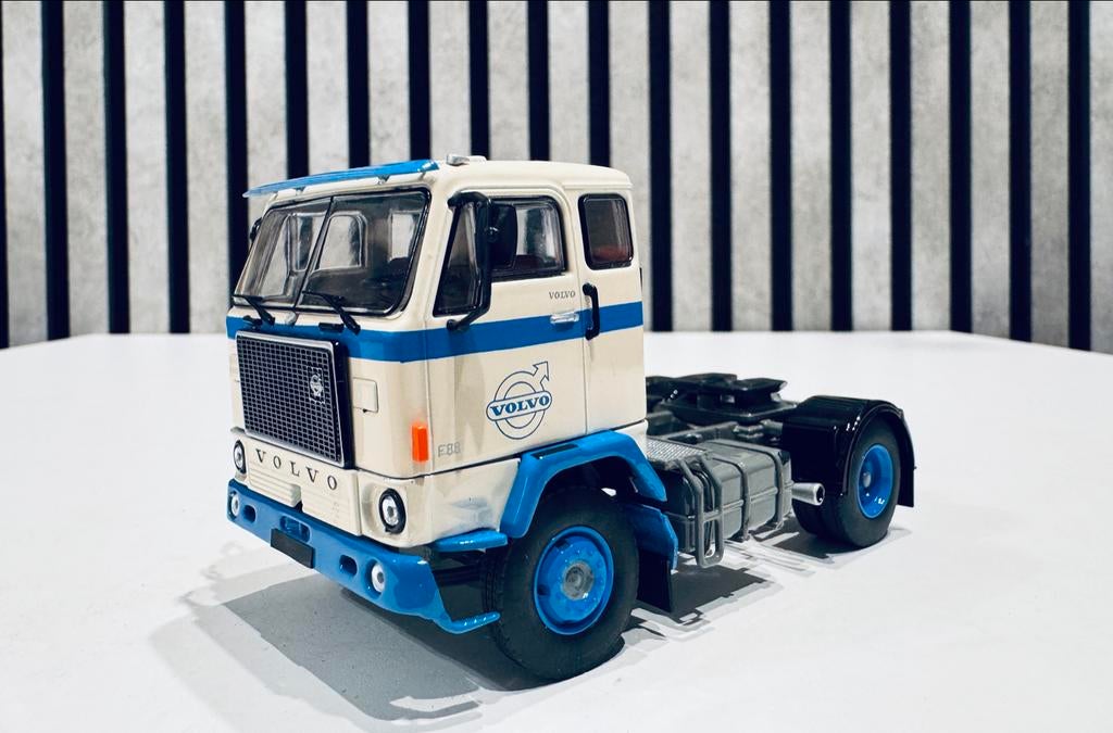 Volvo F88 Basis Plus 2015 Tekno 1:50 (63679), Ophalen of Verzenden, Zo goed als nieuw, Bus of Vrachtwagen, Overige merken