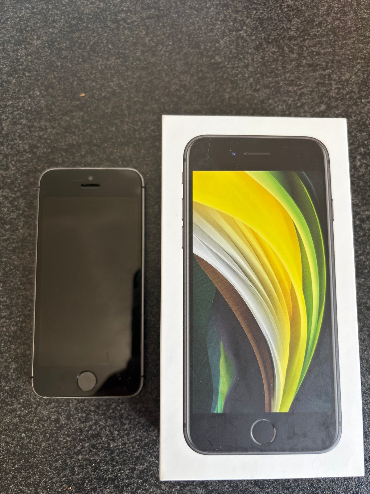 I phone se 64gb, Telecommunicatie, Mobiele telefoons | Apple iPhone, Ophalen, Gebruikt, Zwart, 64 GB