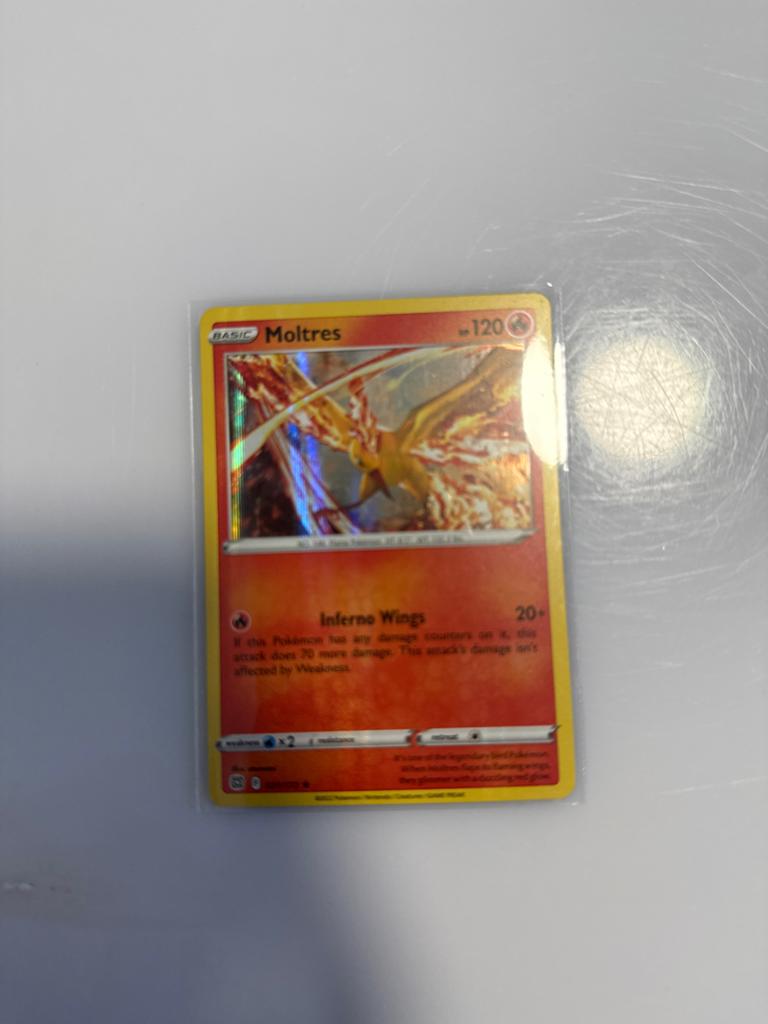Moltres Pokémon Kaart - Basic Holo, Ophalen of Verzenden, Zo goed als nieuw, Losse kaart, Foil