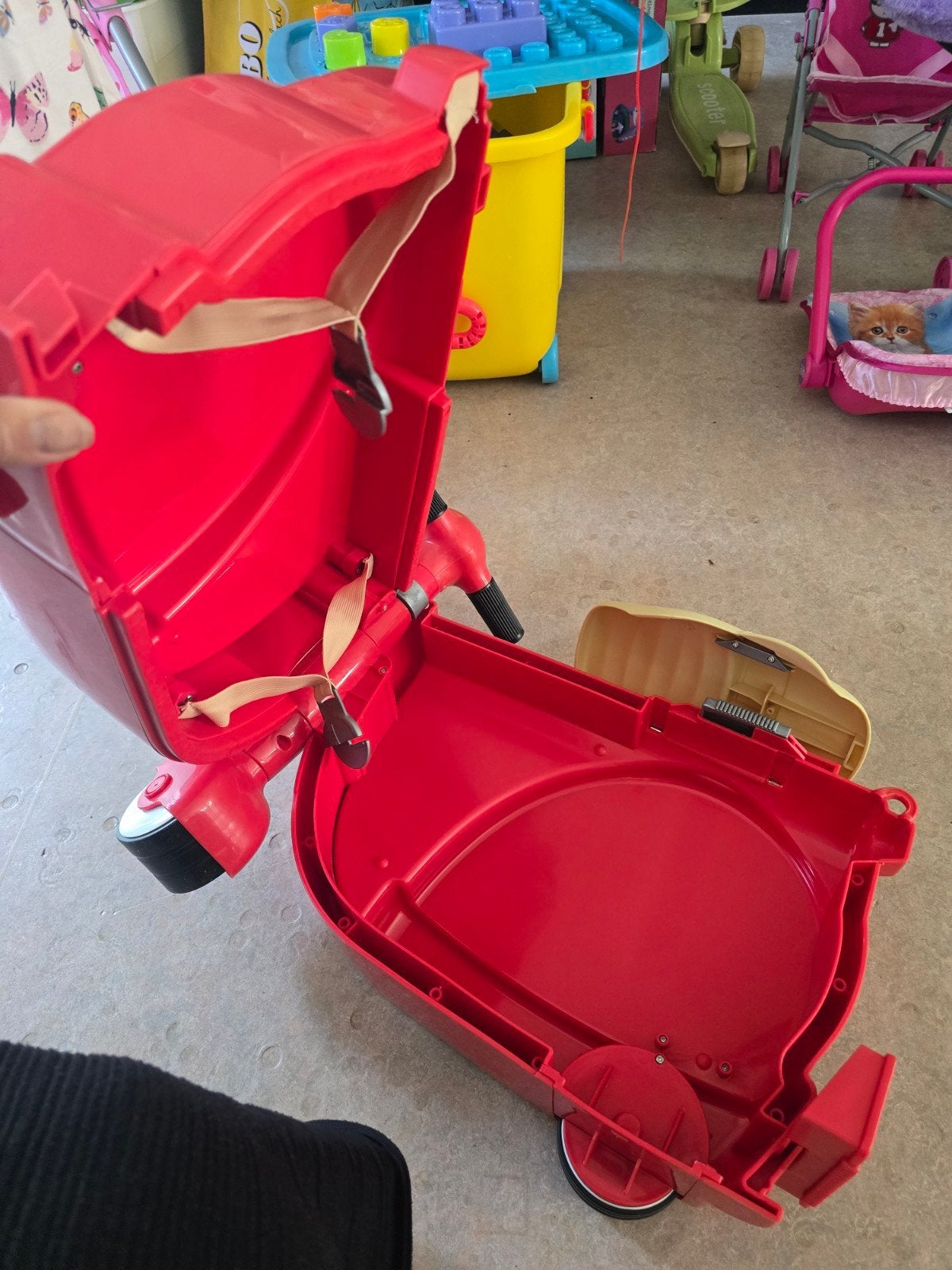 Skoot kinderkoffer/loopfiets rood, Ophalen of Verzenden, Gebruikt, Jongen of Meisje