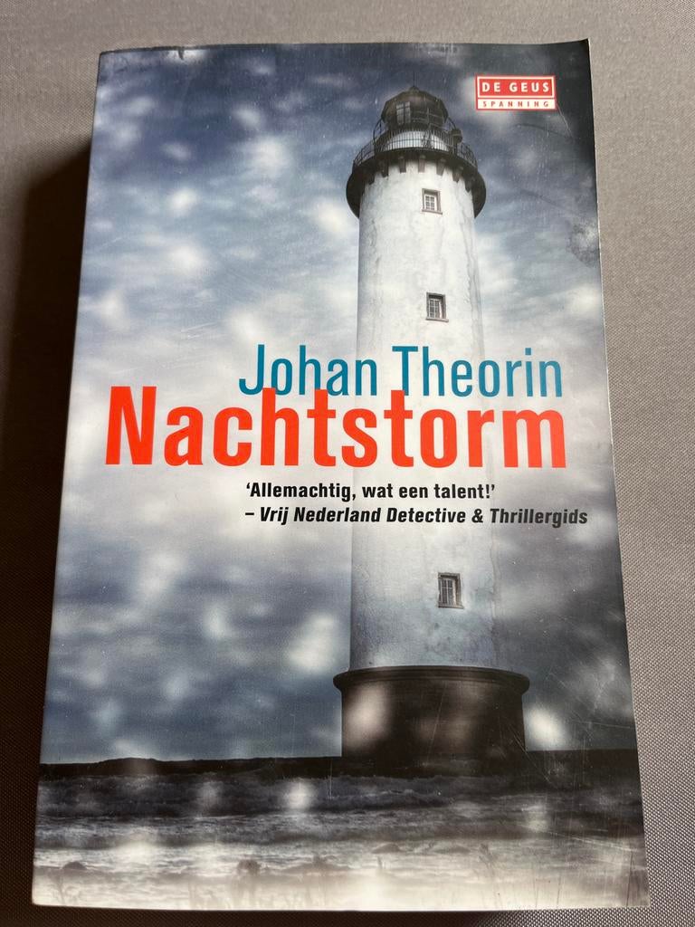 Nachtstorm - Johan Theorin - Spannende thriller!, Boeken, Ophalen of Verzenden, Zo goed als nieuw, Nederland