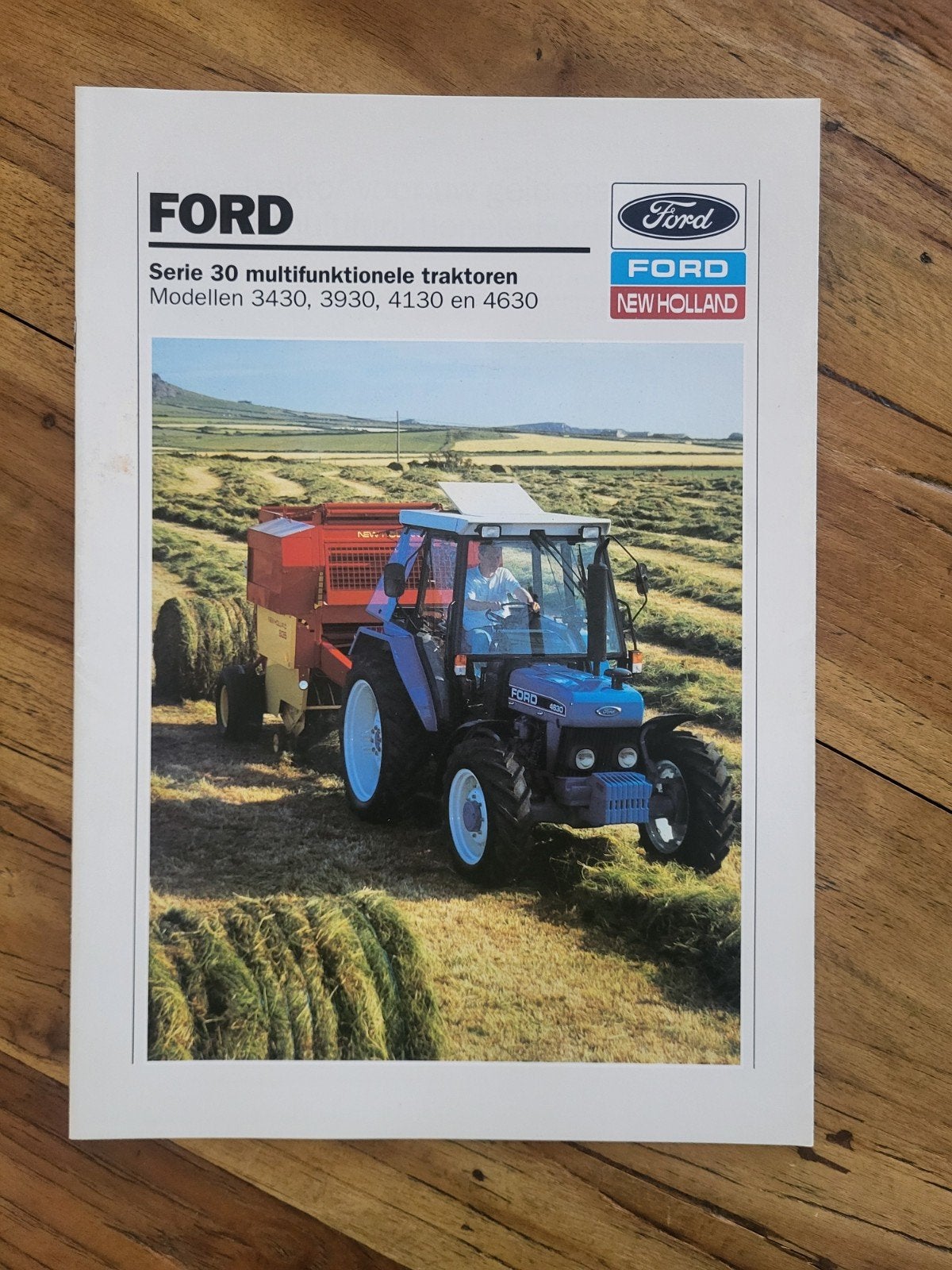 tractor folder Ford serie 30 tractoren 3430 3930 4130 4630, Boeken, Catalogussen en Folders, Ophalen of Verzenden, Zo goed als nieuw