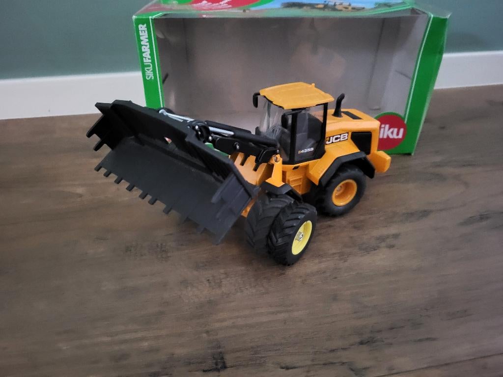 Siku 3663 JCB shovel met voor dubbellucht wielen, Ophalen of Verzenden, Zo goed als nieuw, Tractor of Landbouw, SIKU