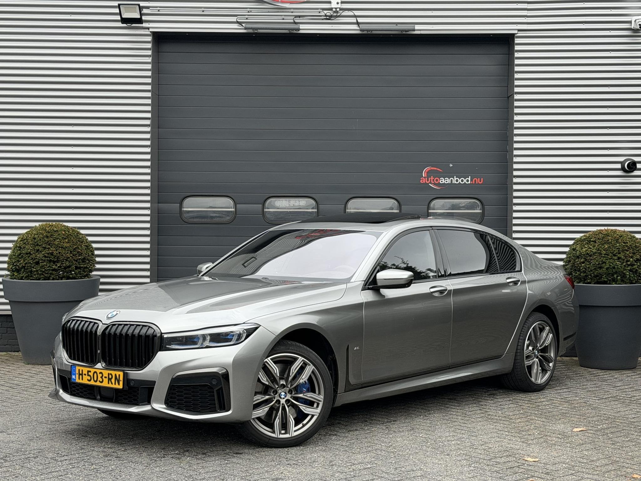 BMW 7-serie 750Li xDrive High Executive M-Sport | Panoramada, Auto's, BMW, Automaat, Gebruikt, Bedrijf, 530 pk