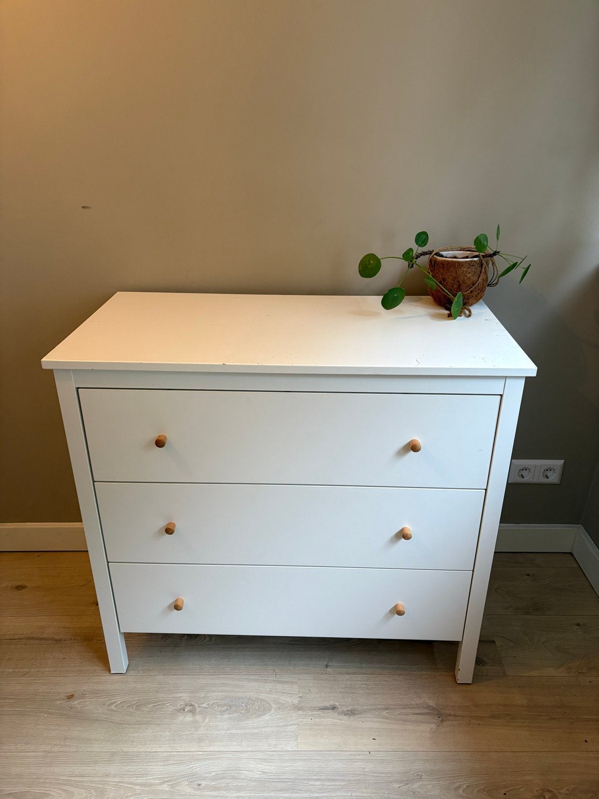 Witte ladekast / commode met 3 laden, Huis en Inrichting, Ophalen, Gebruikt, 50 tot 100 cm, 3 of 4 laden