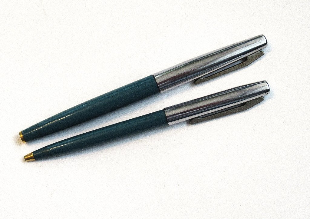Vintage set van vulpen en balpen nieuw, USSR van de 80 jaren, Ophalen of Verzenden, Gebruikt, Pennenset, Overige merken