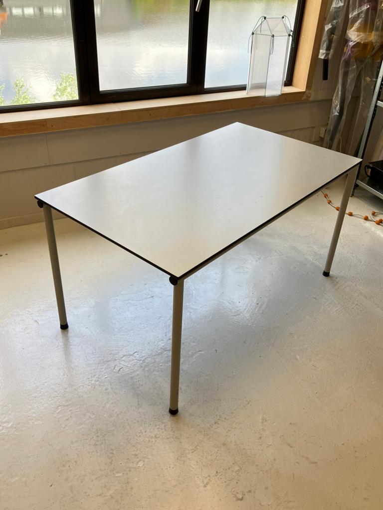 Ahrend 310 kantine tafel grijs, Ophalen, Gebruikt, Rechthoekig, 50 tot 100 cm