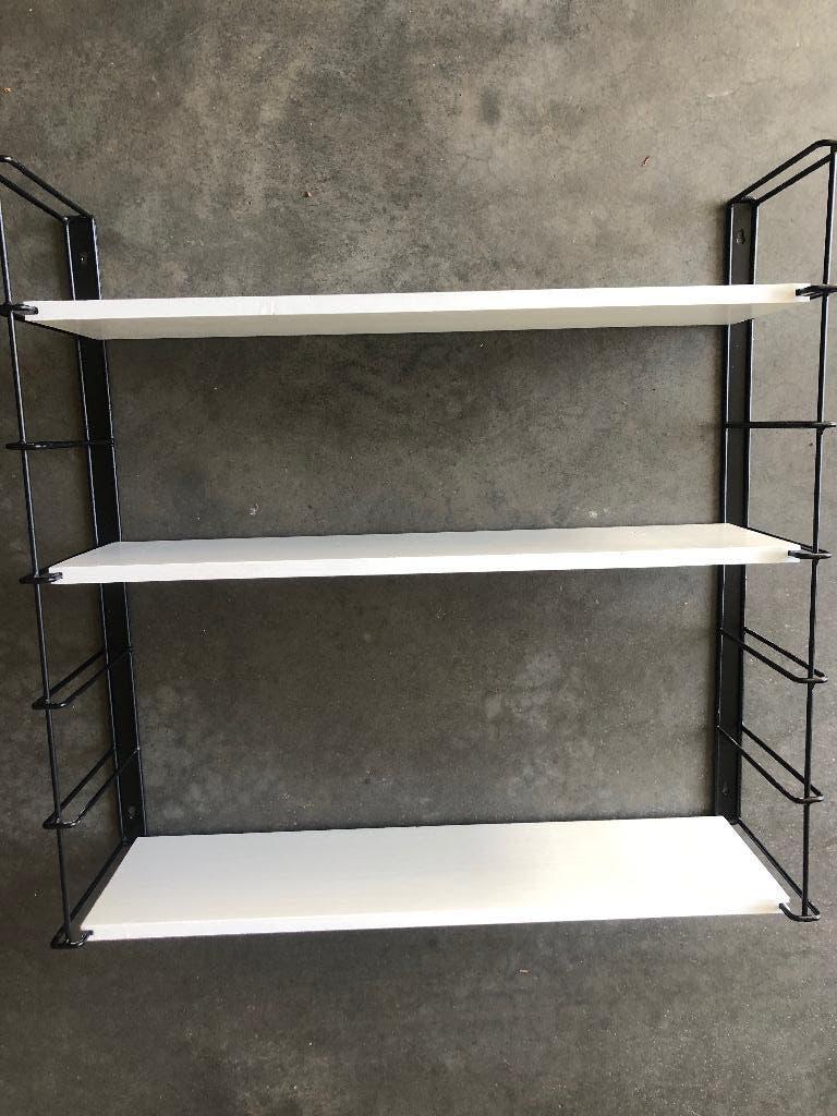 Leuk vintage retro rekje wandrekje boekenrekje stijl Tomado, Ophalen, Met plank(en), Gebruikt, Minder dan 150 cm