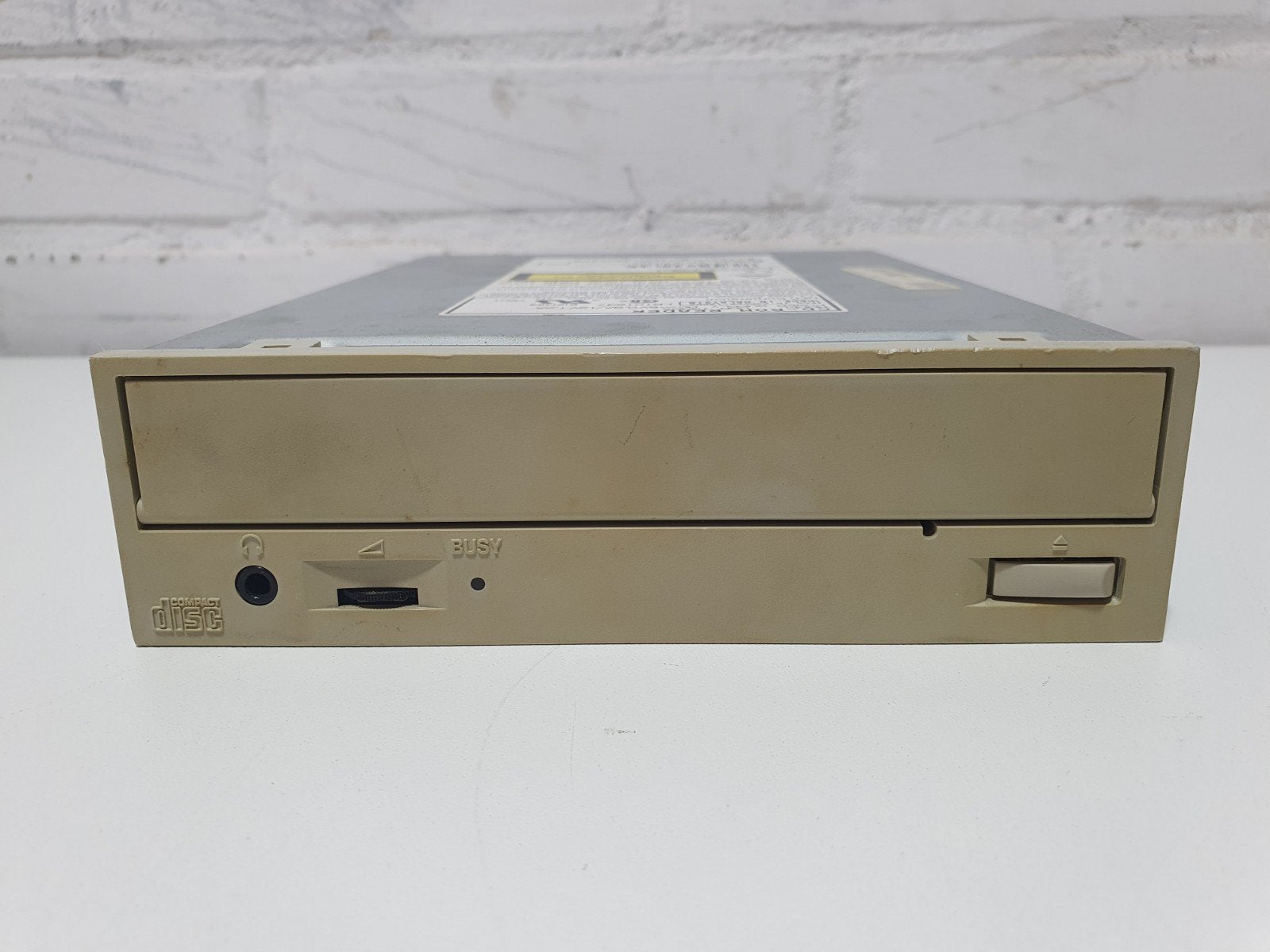 NEC CDR-1300A – Retro CD-ROM Drive uit 1996 IDE, Computers en Software, Optische drives, Intern, Gebruikt, ., Ophalen of Verzenden