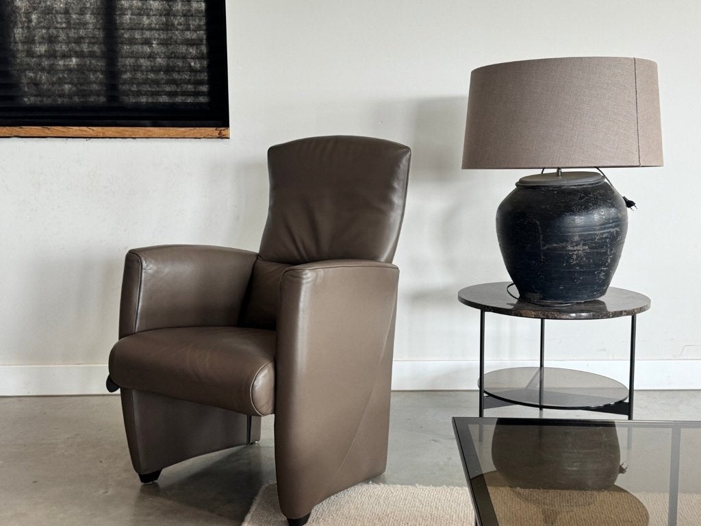 JORI Vinci 3280 fauteuil – taupebruin leer – als nieuw, Minder dan 75 cm, Design, JORI, Leer