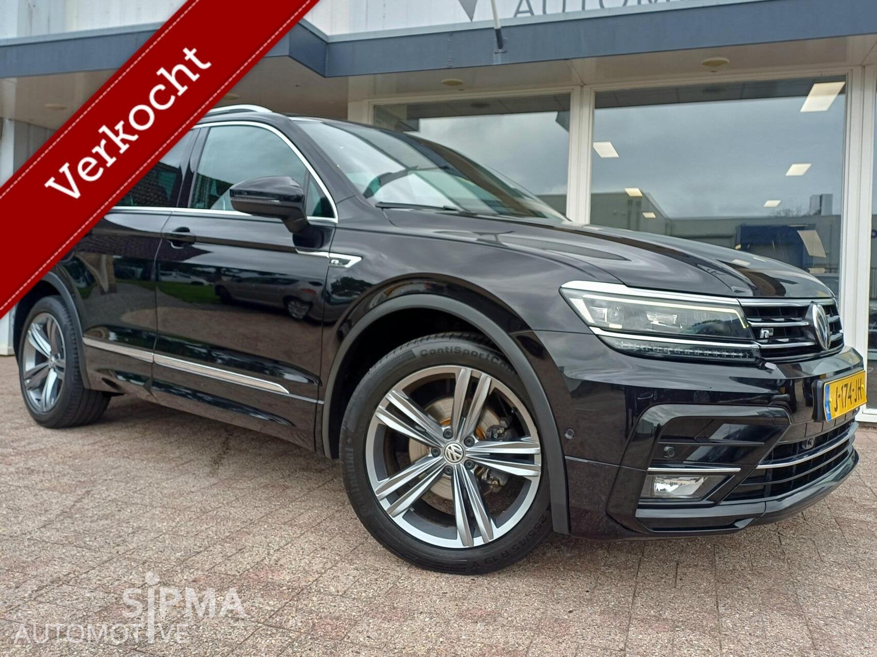 VW Tiguan R-Line 1.5TSI/Pano/Led/Carplay/19"/2020/Trekhaak, Voorwielaandrijving, 4 cilinders, Alcantara, Zwart