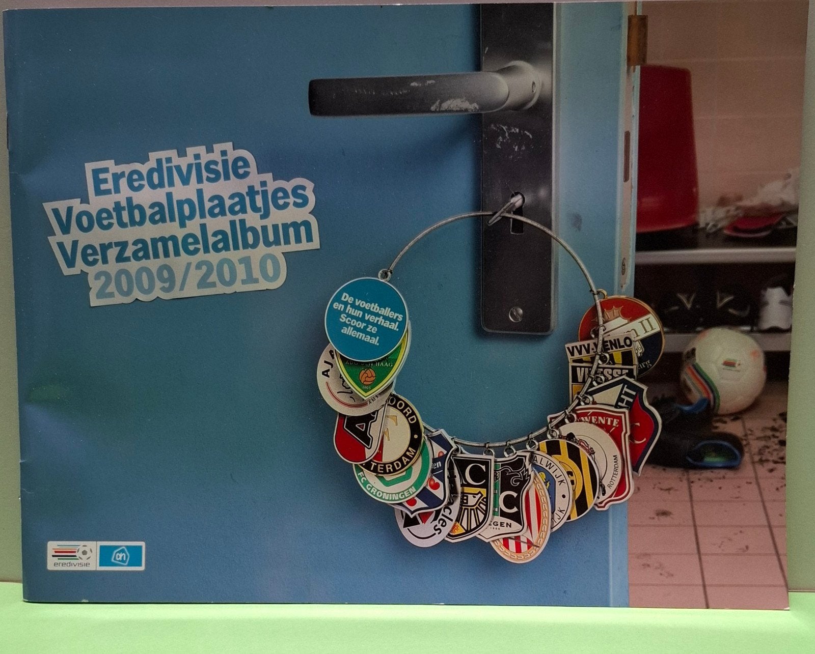 Eredivisie voetbalplaatjes verzamelalbum 2009/2010 compleet, Hm, Ophalen of Verzenden, Info@hobbyenmeer.com, Tilburg