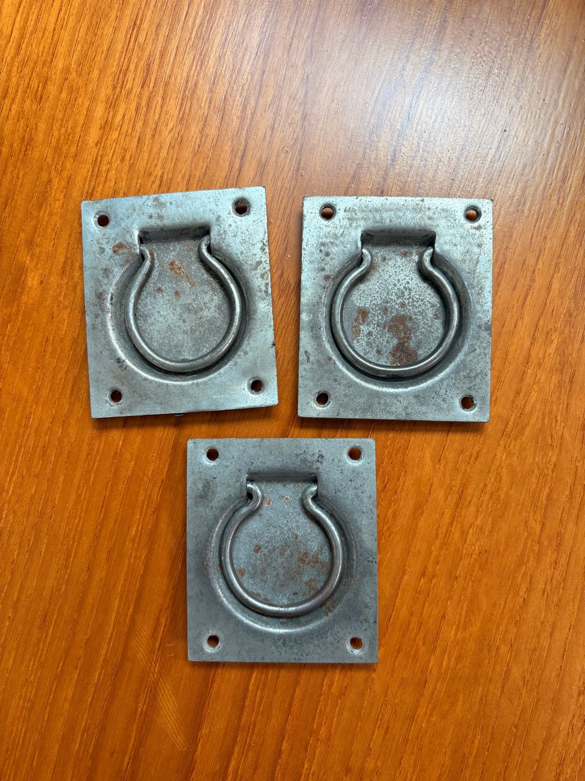Set van 3 Gebruikte IJzeren luikringen voor boot, Ophalen of Verzenden, Gebruikt, IJzer, Klink of Kruk