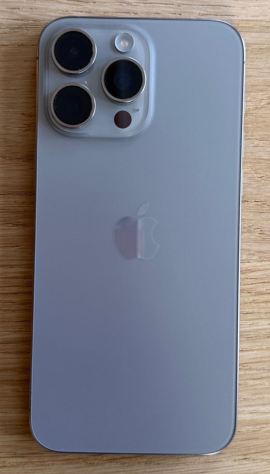 Apple iPhone 15 Pro Max 256GB Natural T., IPhone 15 Pro Max, Zo goed als nieuw, 84 %, Zilver