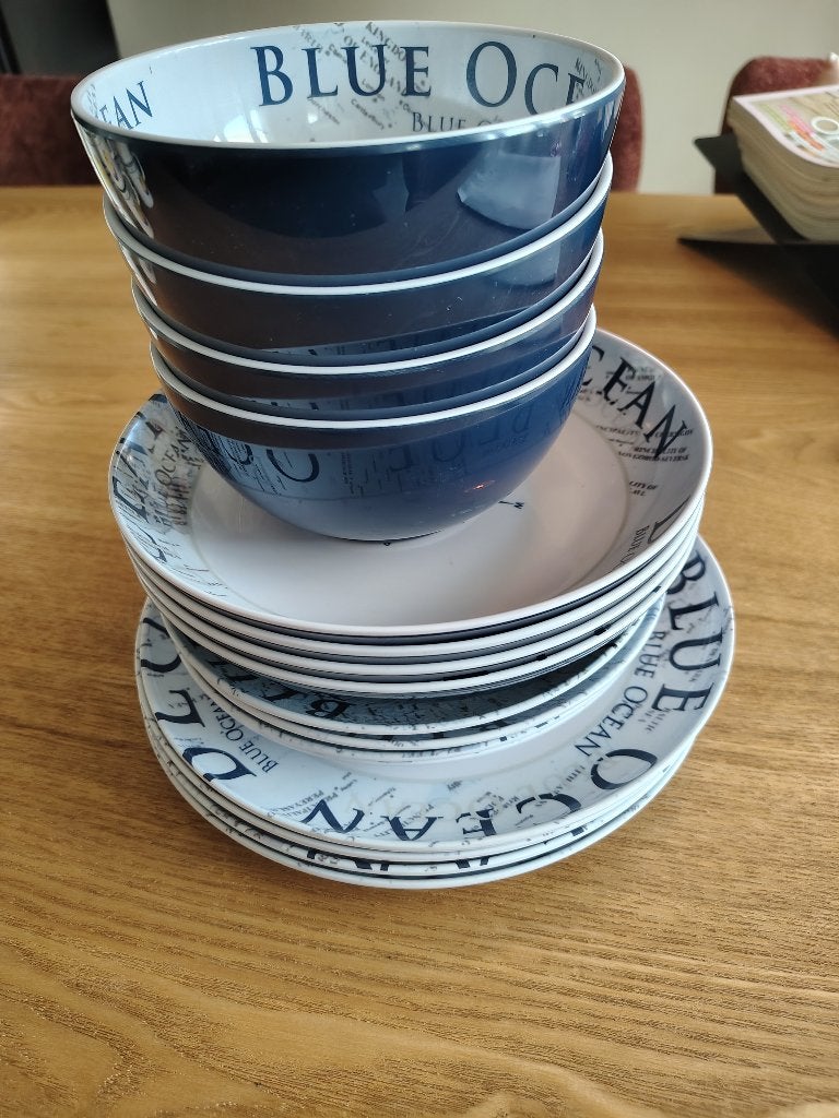 Camping servies Brunner blue ocean, Caravans en Kamperen, Ophalen, Zo goed als nieuw