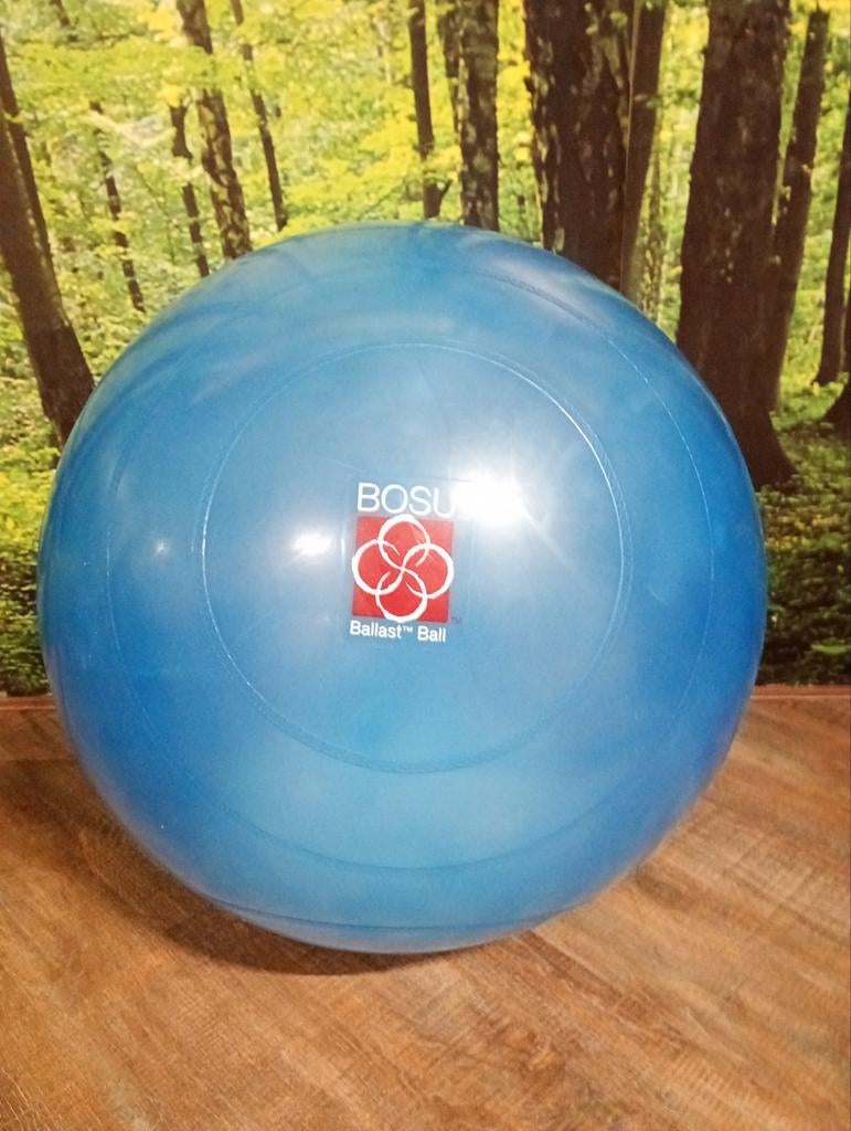 BOSU Ballast Ball - Fitnessbal 50-55 cm. 4 voor 100 euro., Sport en Fitness, Fitnessmaterialen, Ophalen, Zo goed als nieuw, Buik