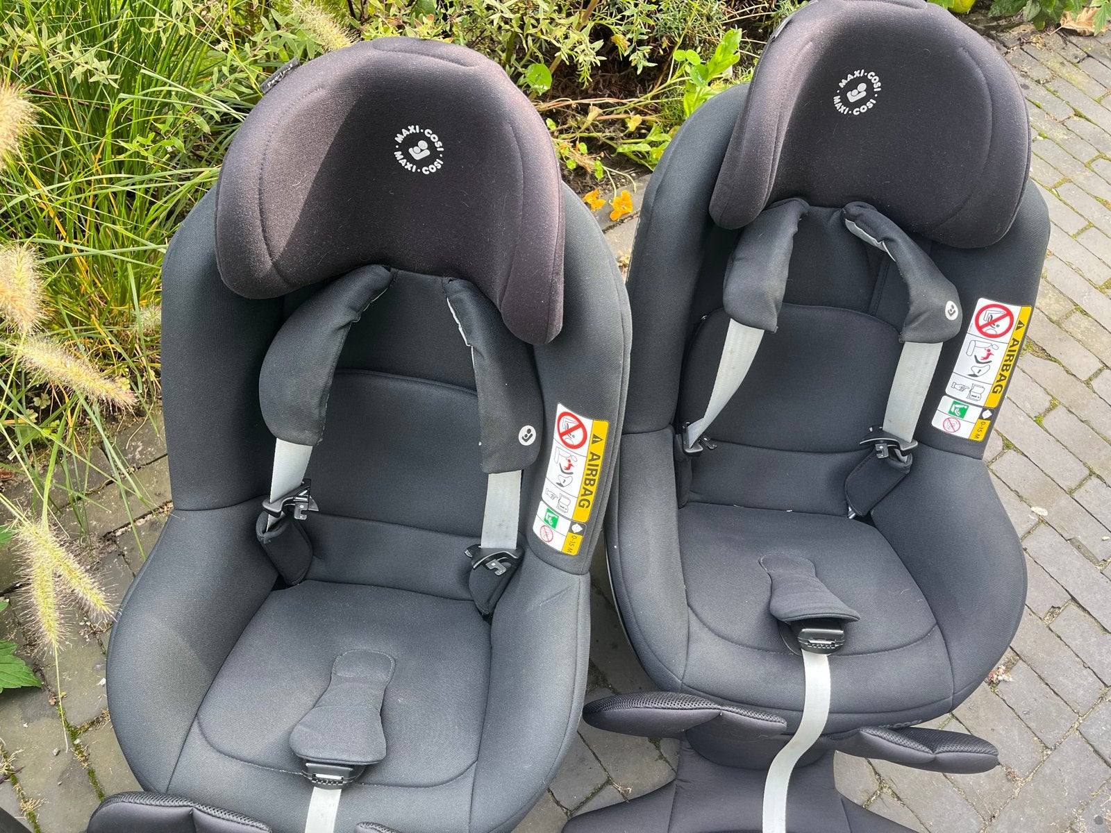 Foto 5 van 2x Maxi-Cosi Pearl Pro² i-Size + FamilyFix 3 | €200 per set