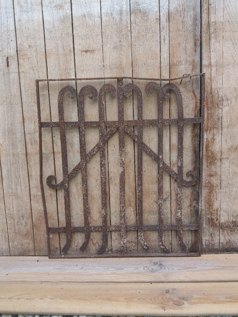 1 antiek smeedijzer hekwerk 580x670x20 mm., Ophalen of Verzenden, Gebruikt, IJzer, Sierhekwerk