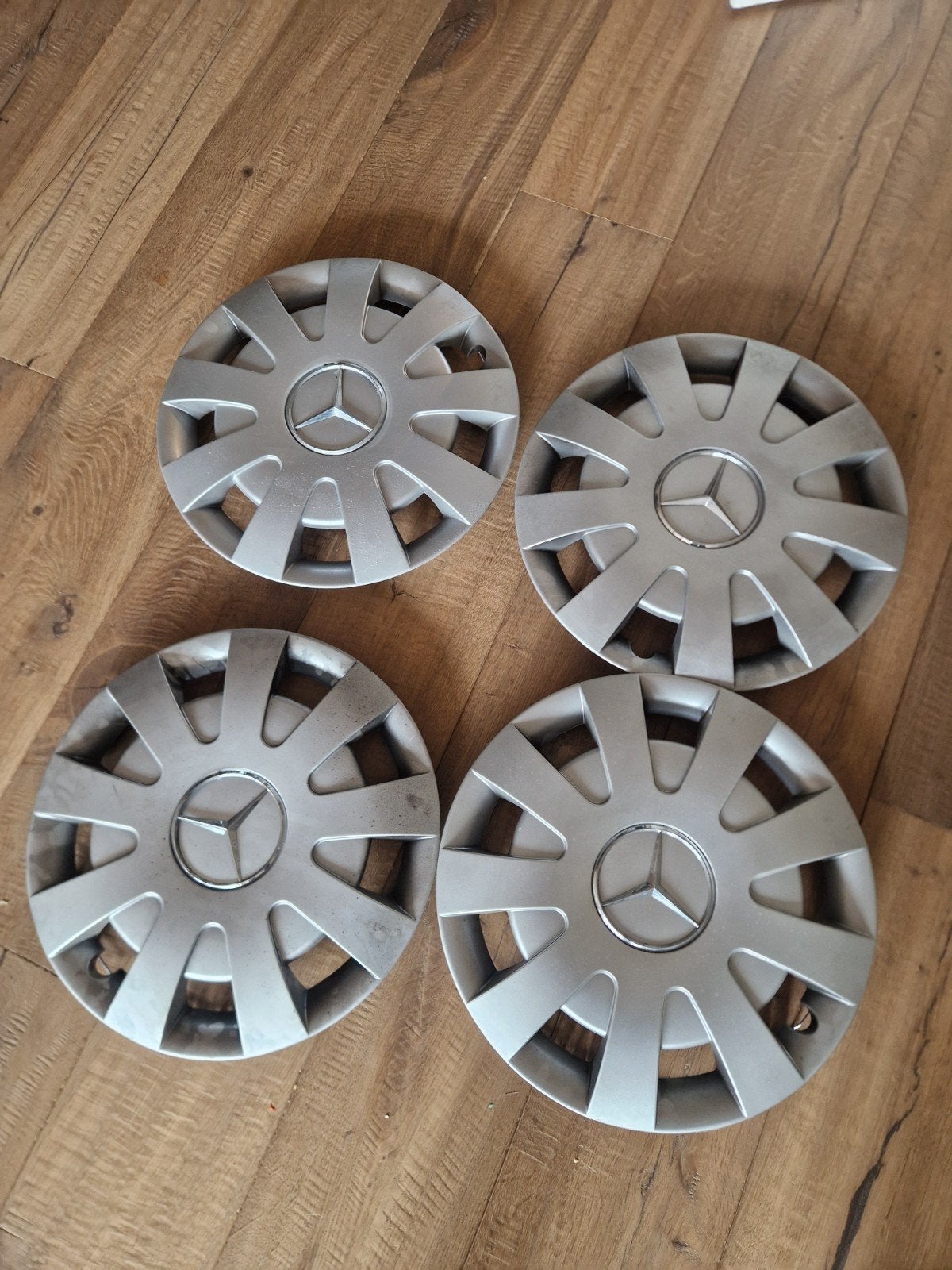 Mercedes Sprinter Originelen 16 inch wieldoppen, Ophalen of Verzenden, Gebruikt
