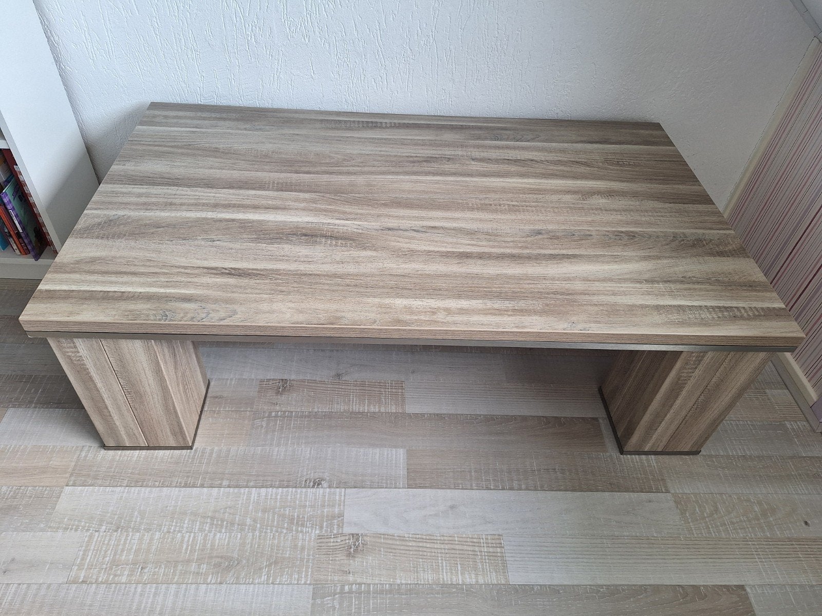 Mooie stevige salontafel, Ophalen, Kunststof, 50 tot 100 cm, 100 tot 150 cm