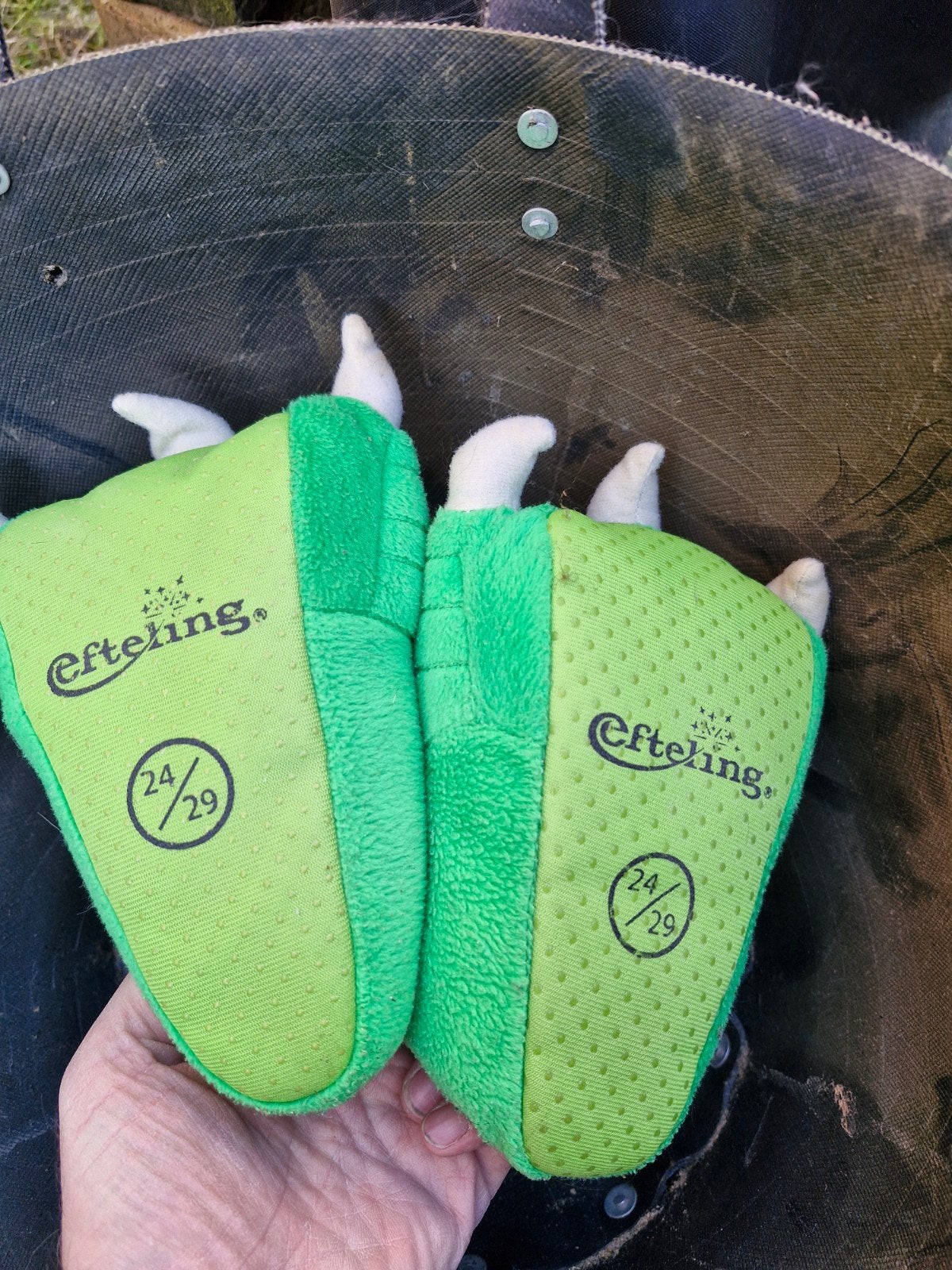 Efteling Drakenpoot Pantoffels - Maat 24/29, Ophalen, Gebruikt, Jongen of Meisje