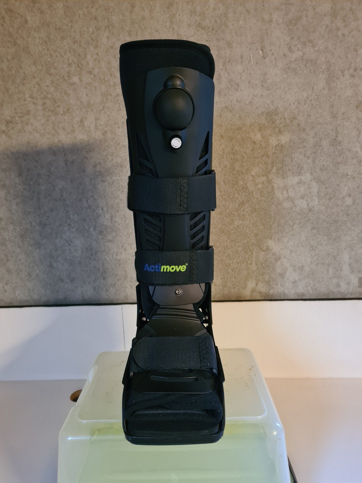 Walker Actimove L- High nooit gebruikt., voor rechter been., Diversen, Braces, Ophalen of Verzenden, Zo goed als nieuw