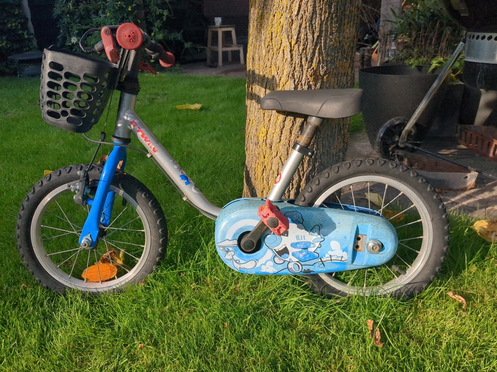 B-twin oefenfiets 14 inch met zijwielen, Ophalen, Zijwieltjes, Gebruikt, Minder dan 16 inch