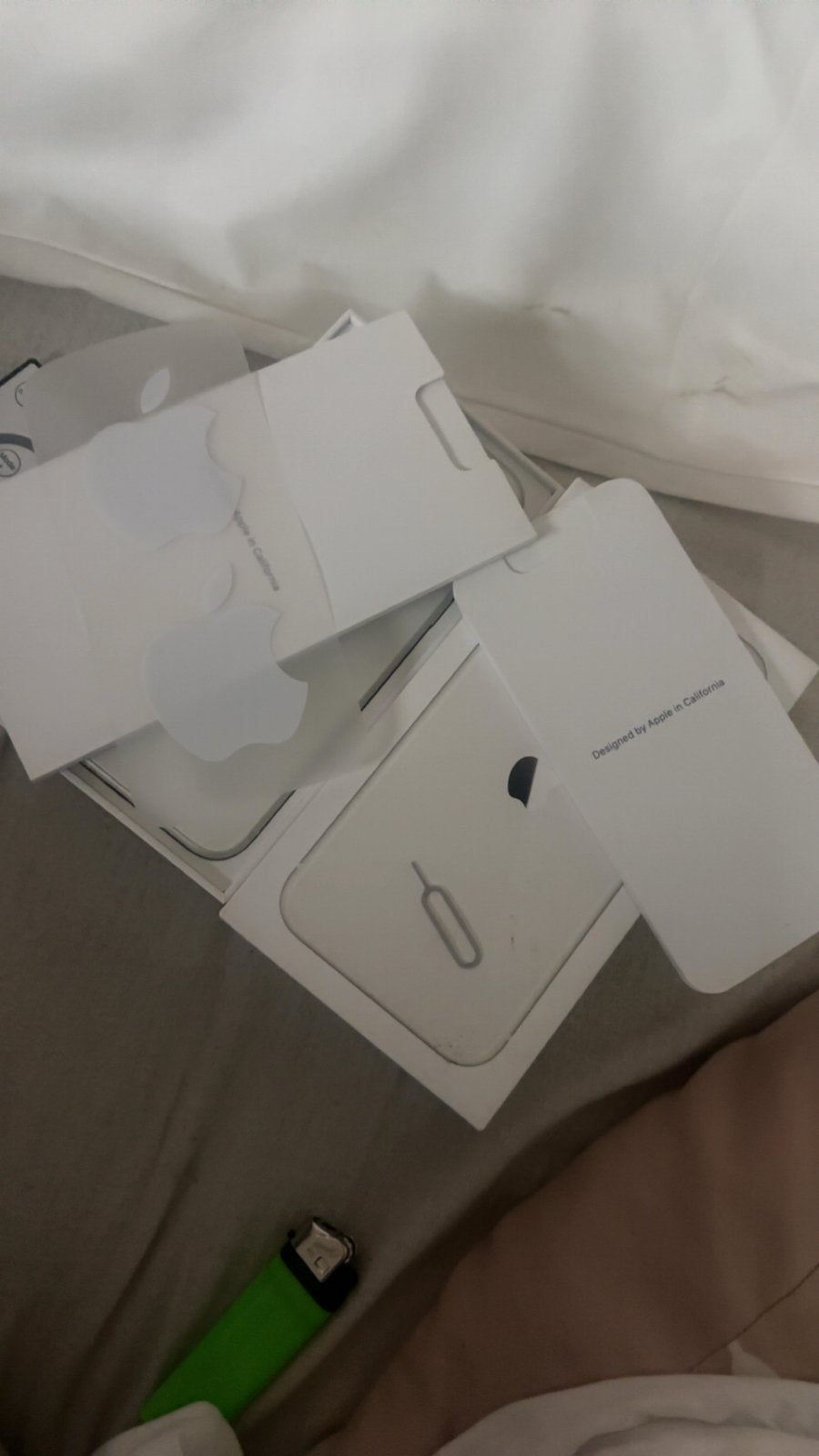 Foto 9 van iPhone 11 64 GB Wit - Nieuwe batterij, compleet met doos
