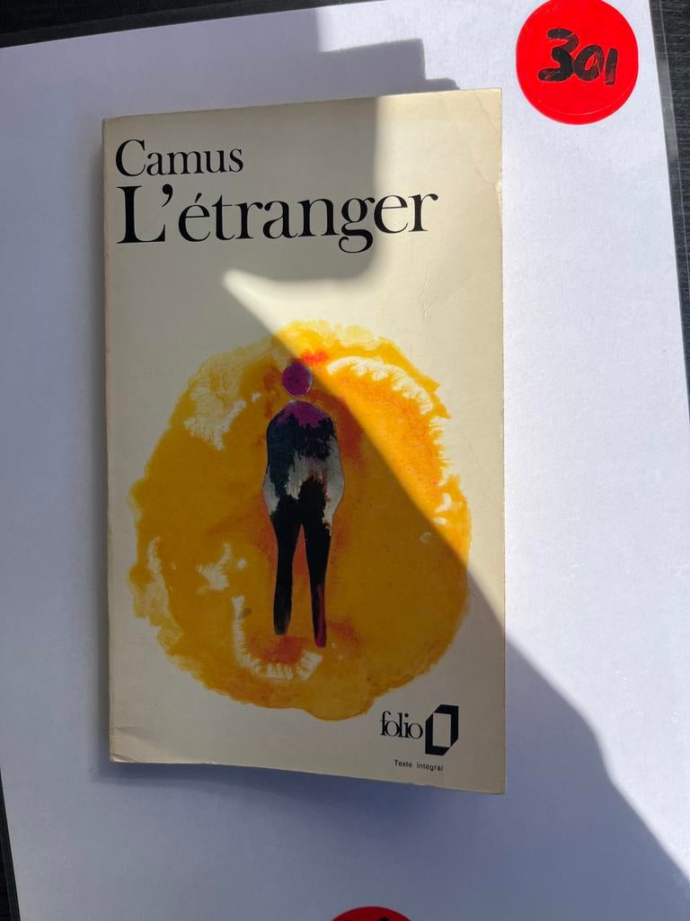 L'Étranger - Albert Camus (Folio editie), Boeken, Ophalen of Verzenden, Zo goed als nieuw, Fictie