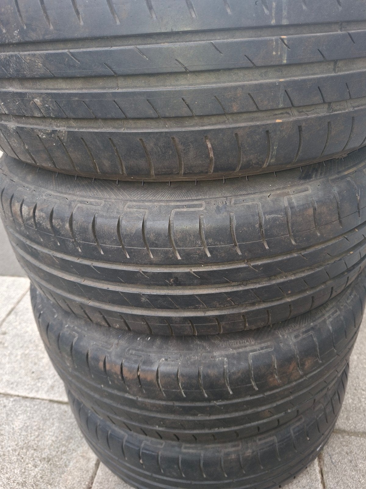 Vredestein banden 175/65/R14 82T  Toyota jaris bj. 2001, Auto-onderdelen, Banden en Velgen, 14 inch, 175 mm, Ophalen of Verzenden