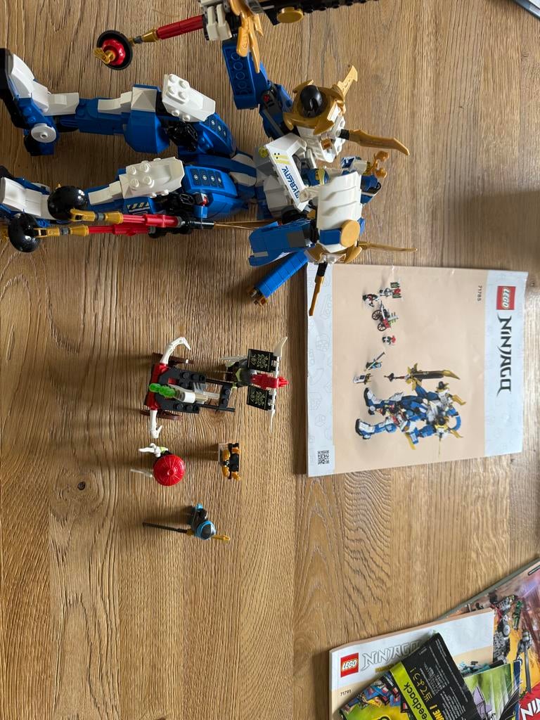 LEGO Ninjago Jay's Titan Mech 71785 met minifiguren, Lego, Ophalen of Verzenden, Zo goed als nieuw, Inclusief minifiguren