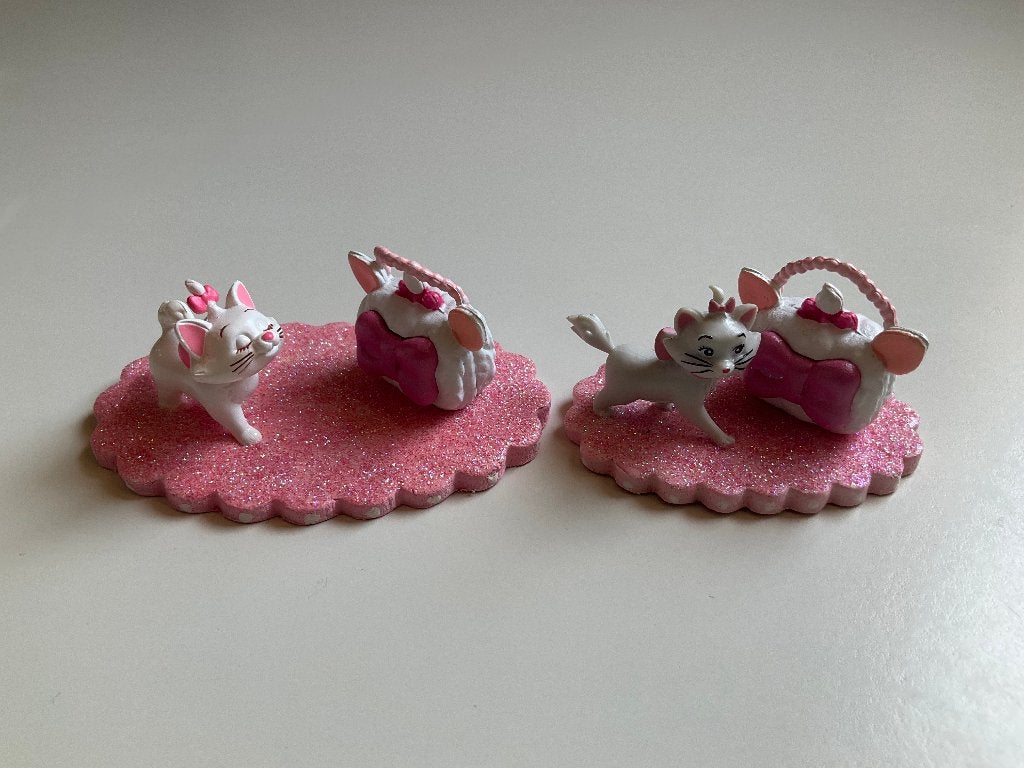 Disney Aristocats - marie - beeldjes model A en B, Verzamelen, Disney, Ophalen of Verzenden, Overige figuren, Zo goed als nieuw