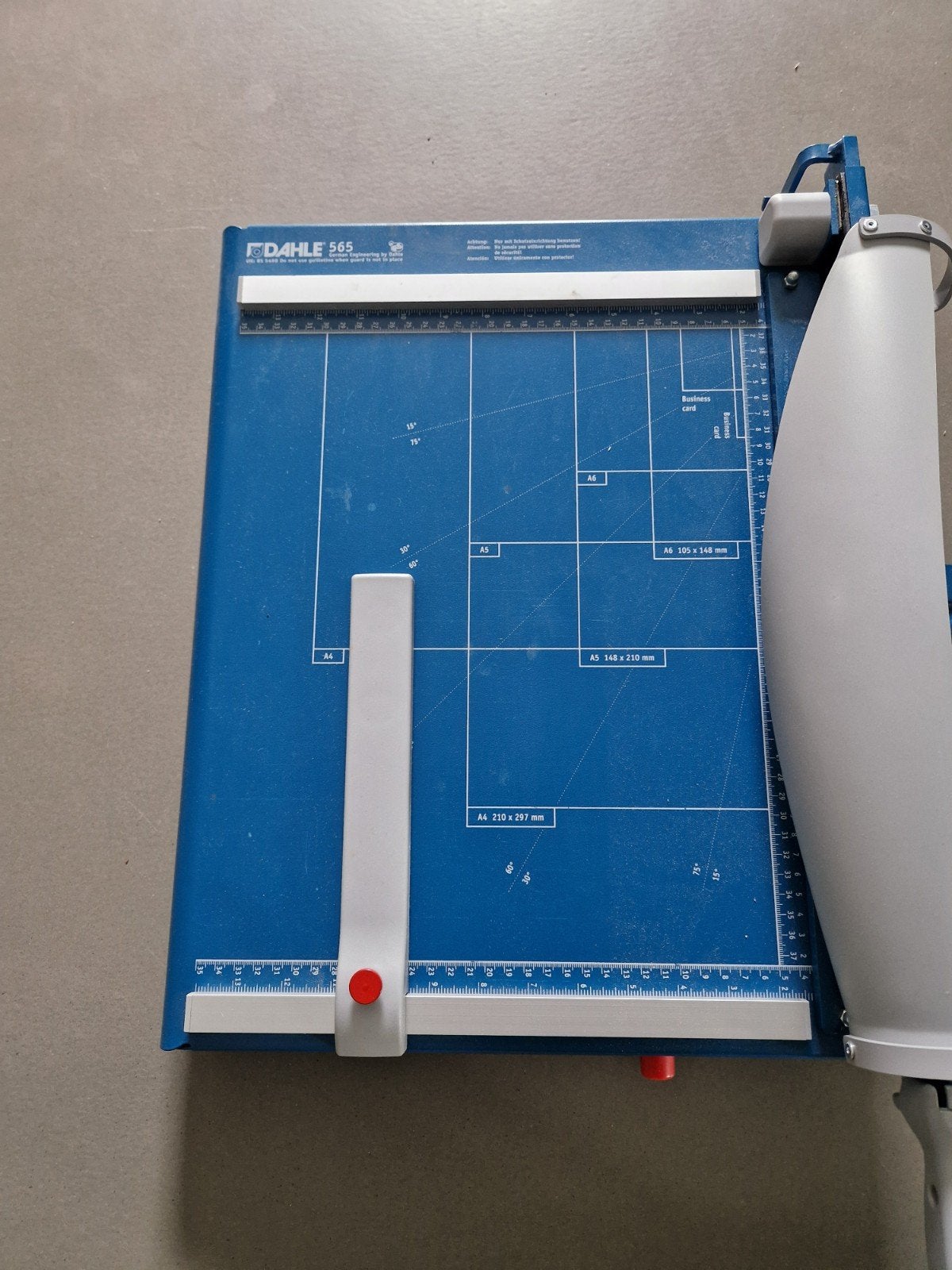 Snijtafel Dahle 565, Ophalen, Zo goed als nieuw