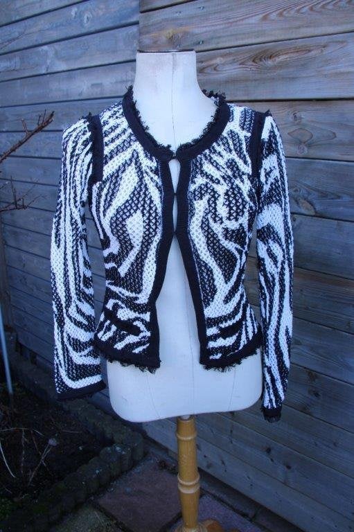 Vest offwhite/ zwart Monari mt 38 Vaste prijs, Kleding | Dames, Maat 38/40 (M), Monari, Zwart, Ophalen of Verzenden
